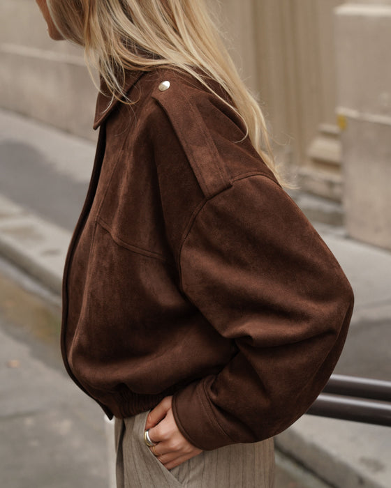 Atelier Simai, veste bomber Kate en suédine marron chocolat, made in France